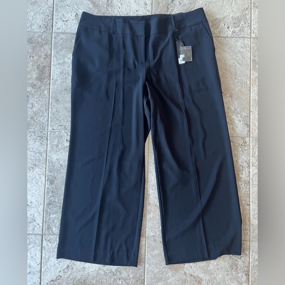 Lane Bryant NWT ‘The Lena’ Wide Leg Trouser in Black, size 24 - Picture 2 of 10